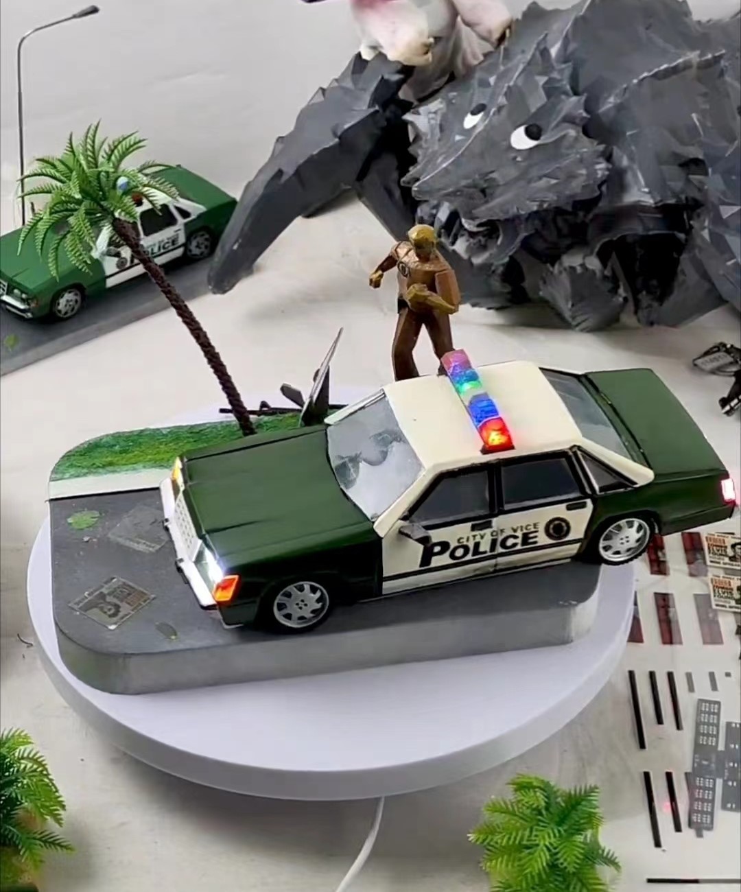 罪城系列经典警车模型（遥控版）
